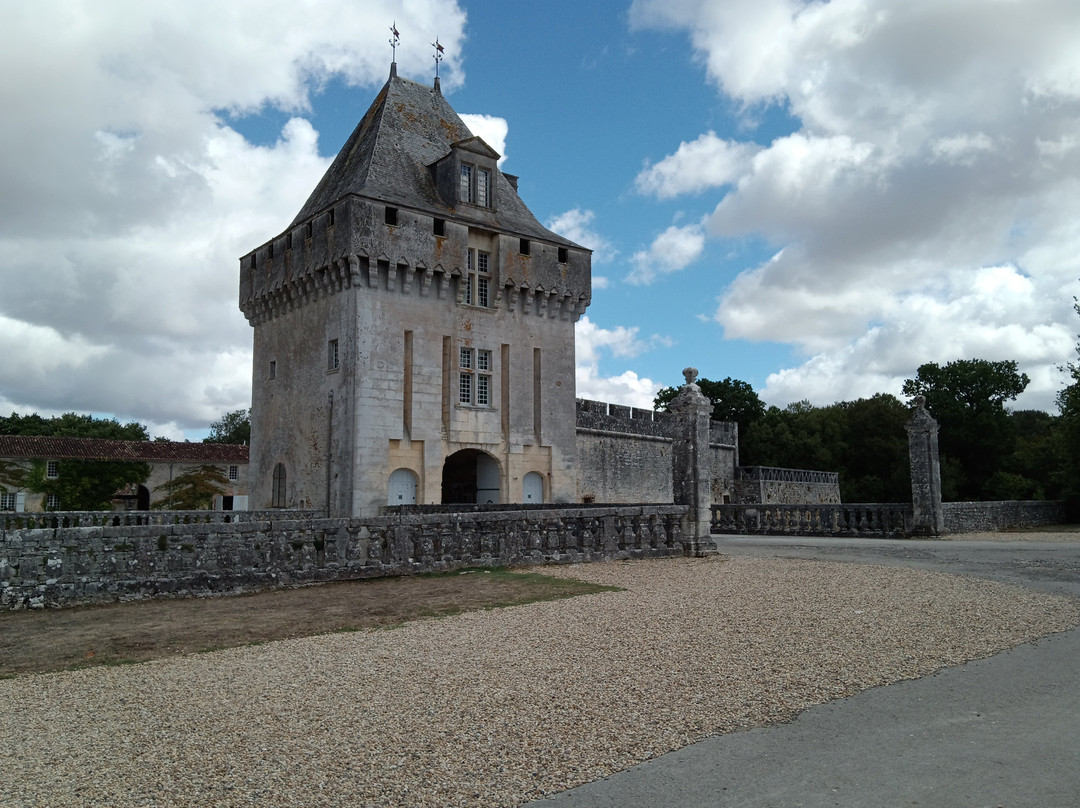 Château de La Roche Courbon-Saint Porchaire必去景点