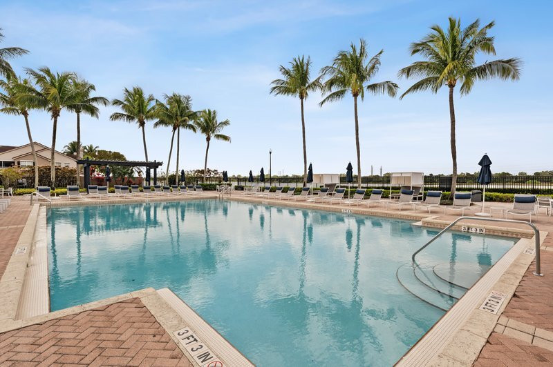 Kasa Wellington South Florida