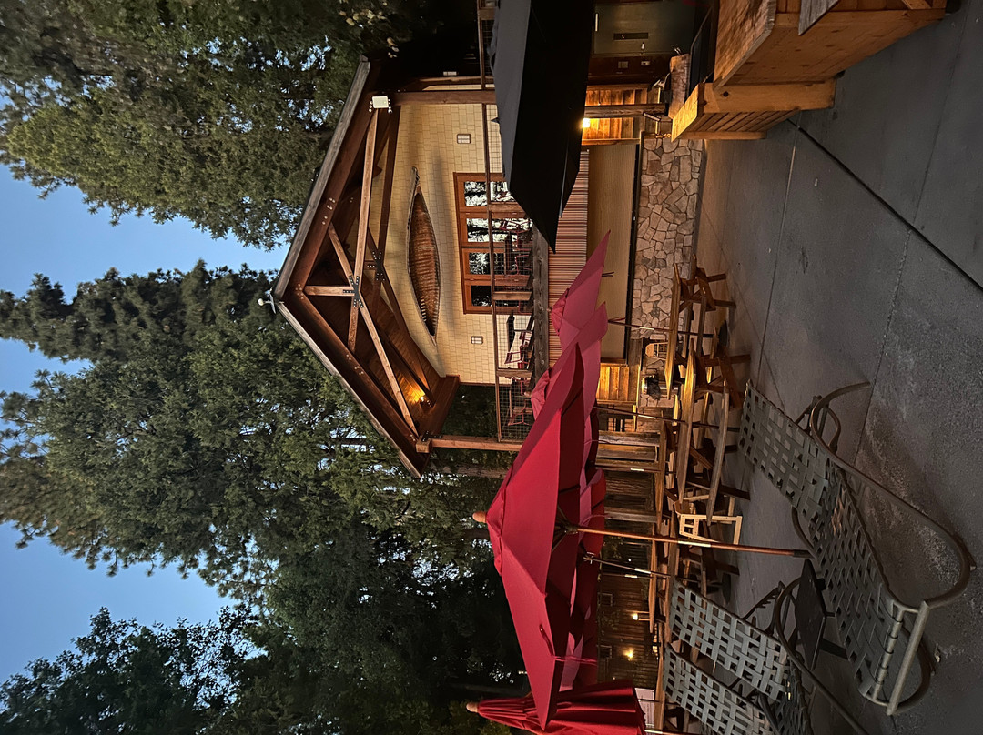 优胜美地常青小屋主图