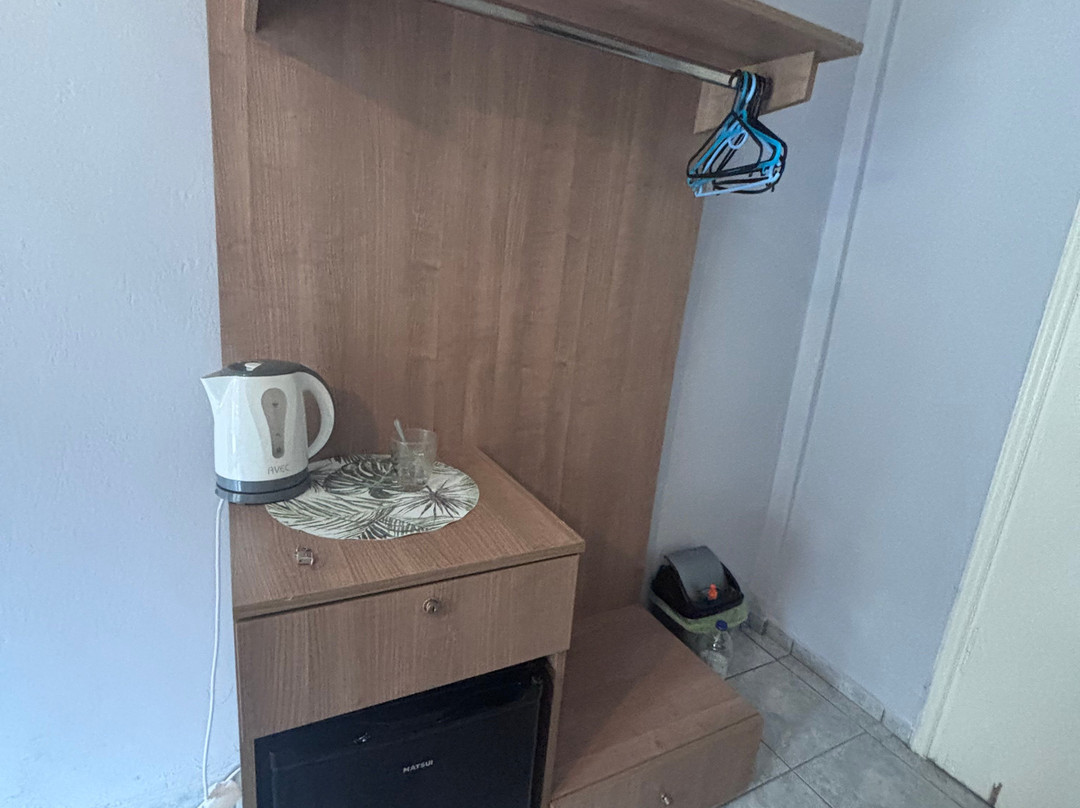 Tellis Holiday Rooms主图