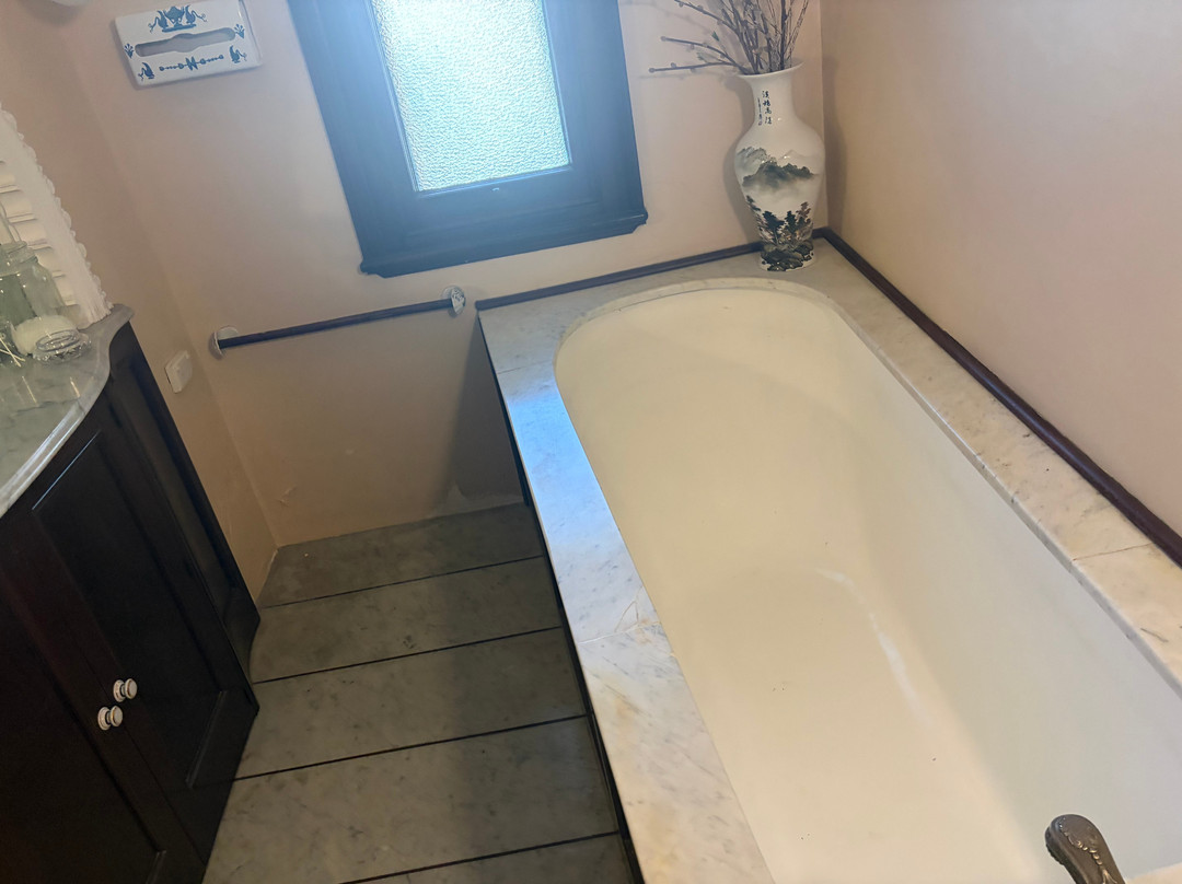 Bishops Bridge酒店住宿-Lochinvar House B&B