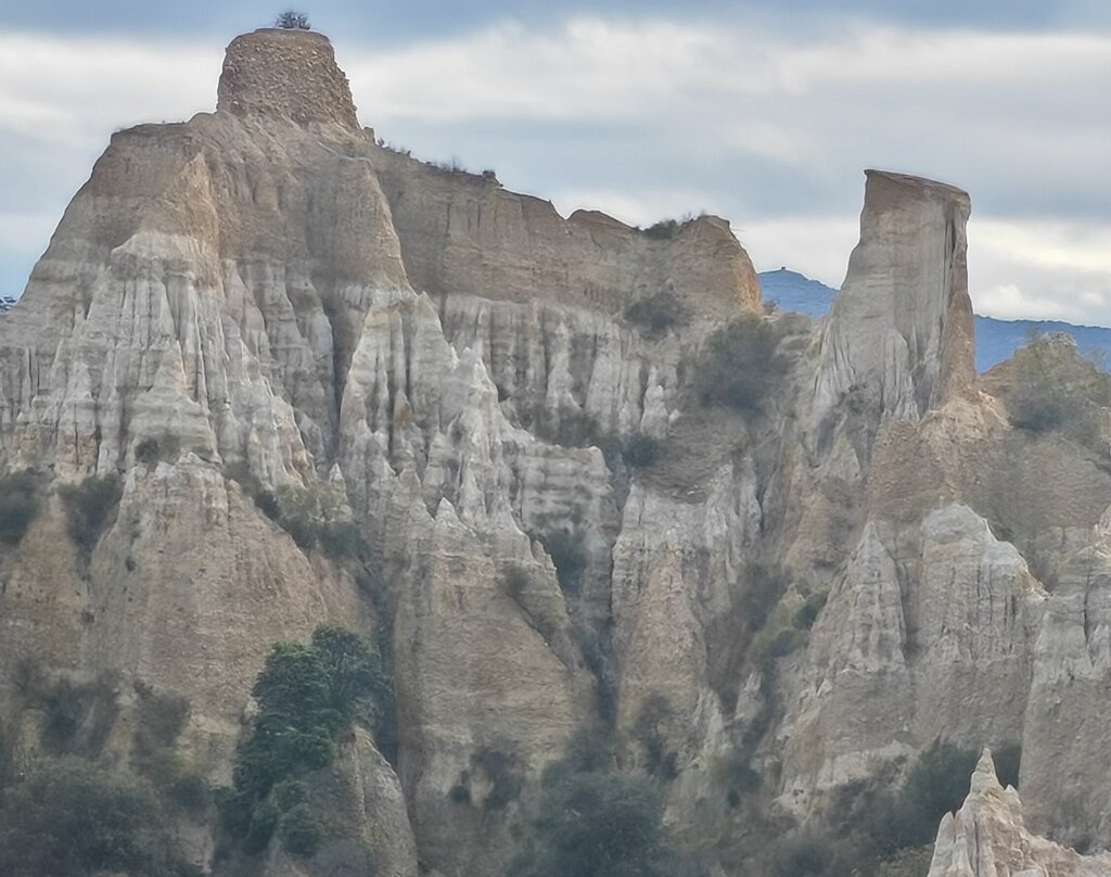 Millas旅游景点-Les Orgues D'Ille Sur Tet