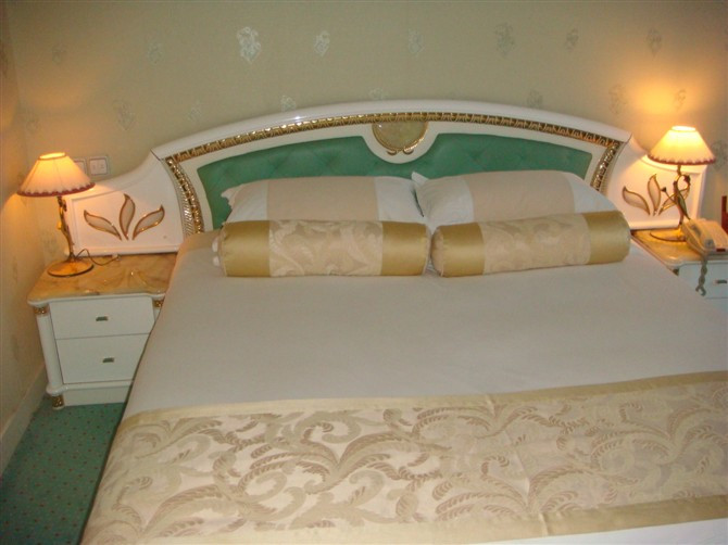 武汉融通中南花园酒店(街道口中南路地铁站店)主图