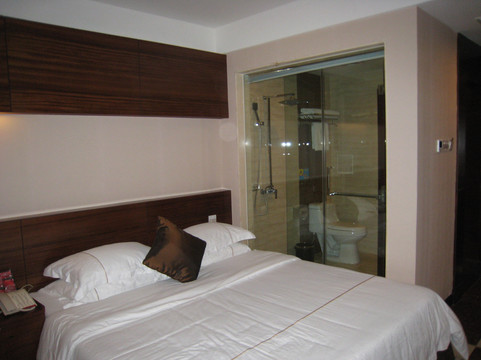 卡尔文大酒店主图