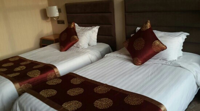 正定华阳假日酒店主图