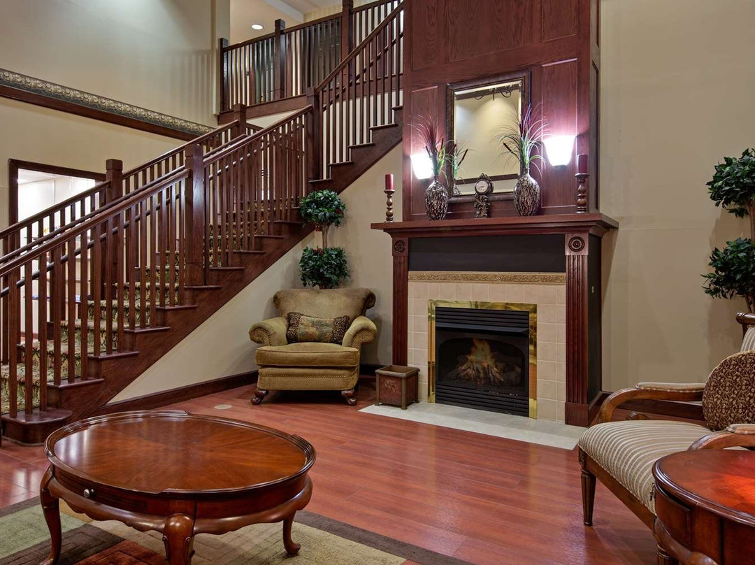 Comfort Inn & Suites Hampton Near Coliseum主图