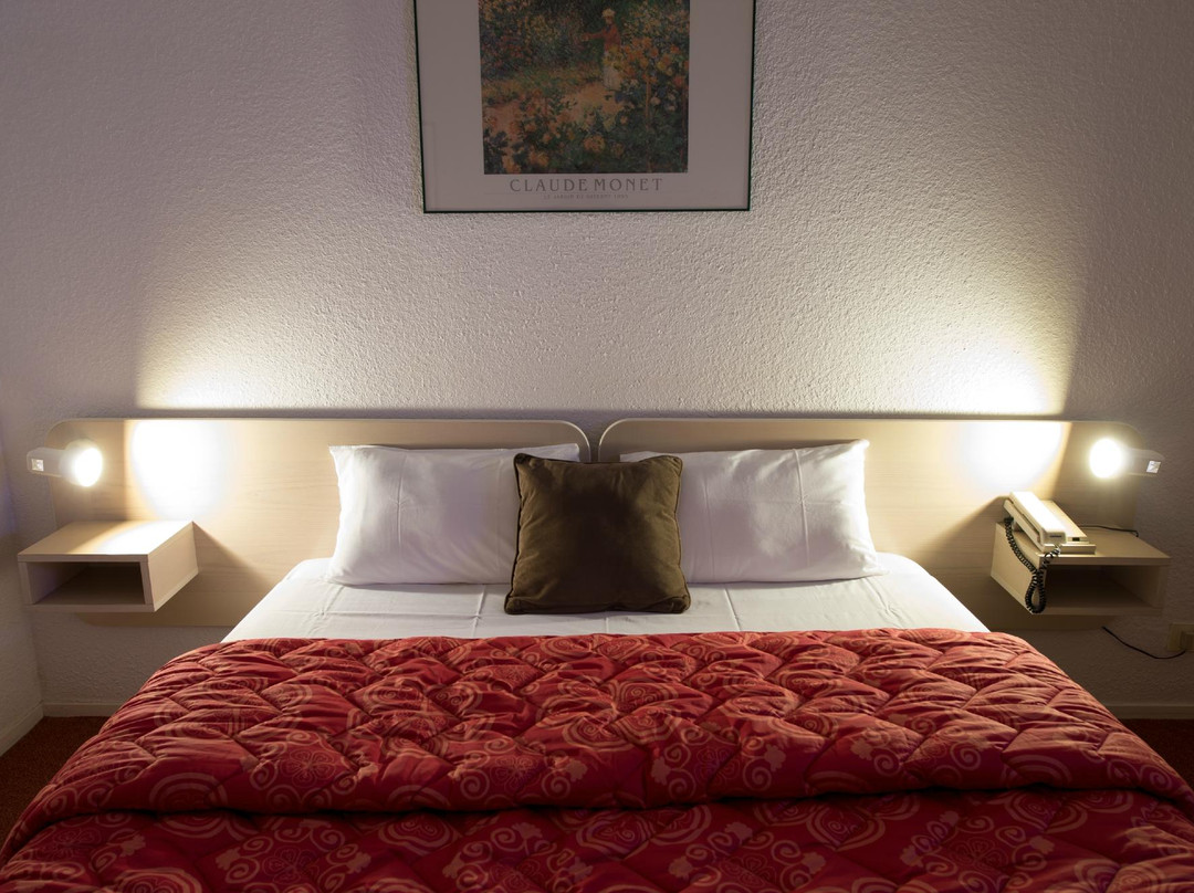 Anne De Beaujeu Hotel