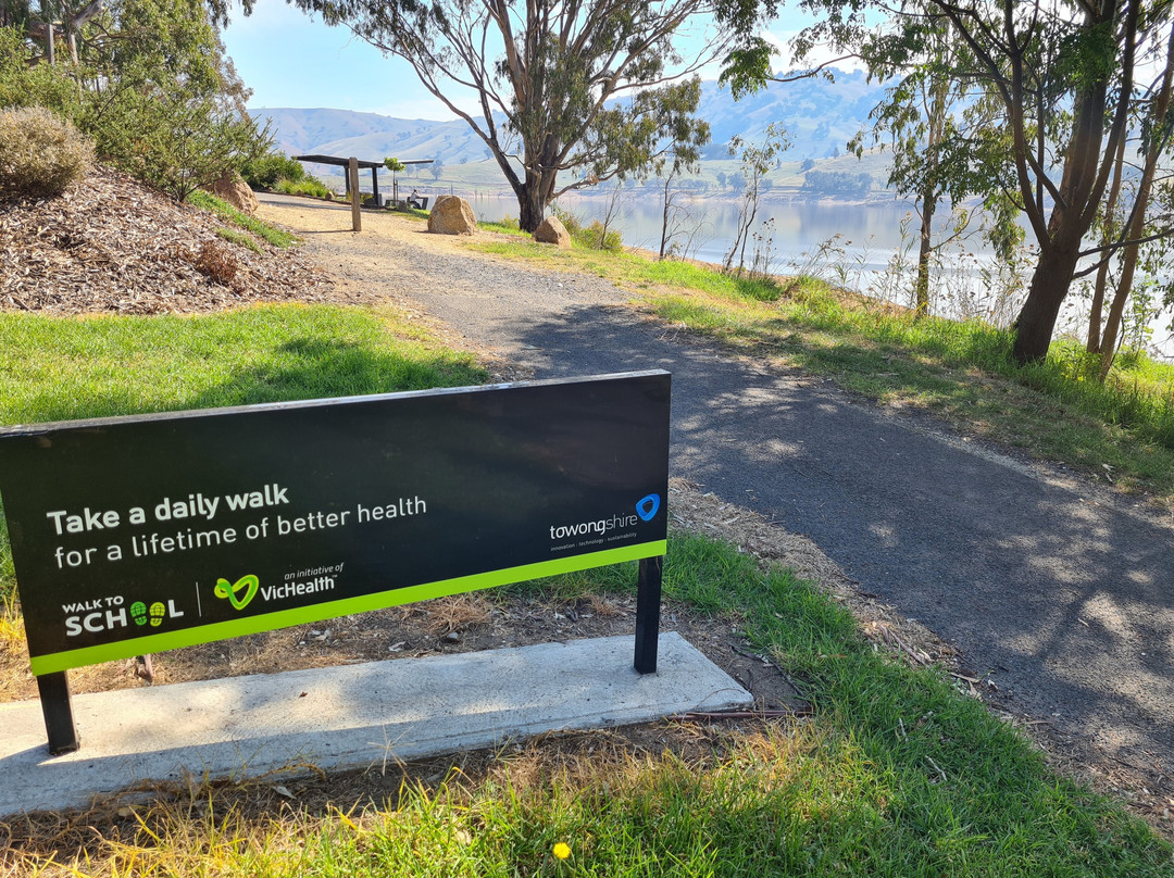 Tallangatta Foreshore景点图片