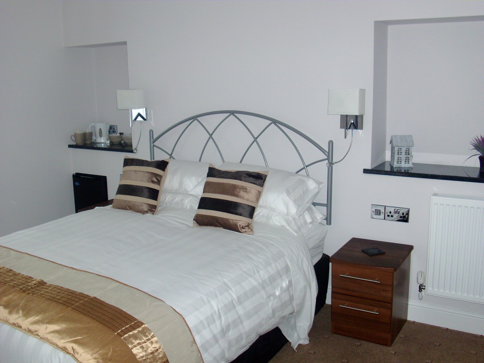 Farnham Hotel-官方