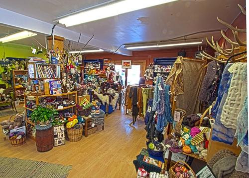 Belvidere Center旅游景点-Mountain Fiber Folk