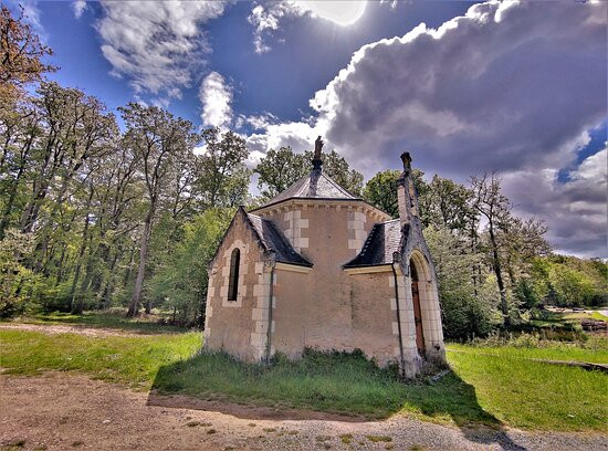 Chapelle Notre-dame-du-chêne-Beaumont-Village必去景点