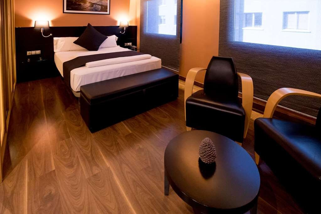 Font D'Argent Pas de la Casa主图