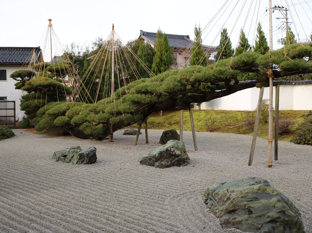 Nenjunomatsu Garden-鹤冈市必去景点