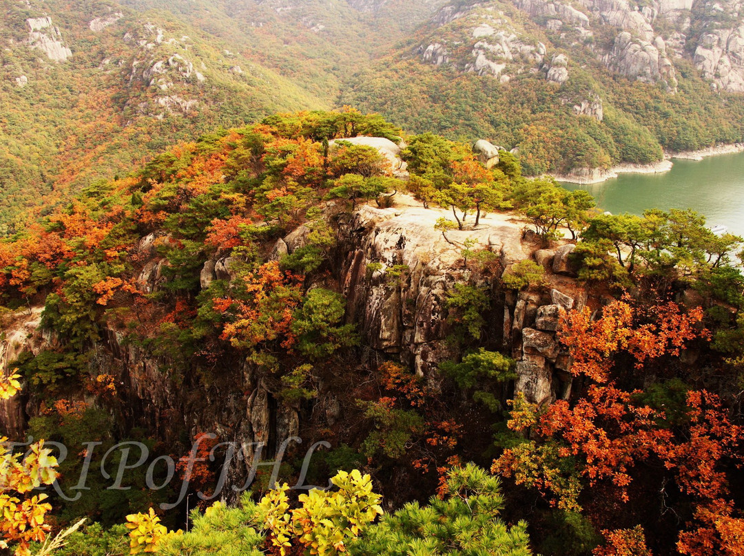 Oksunbong Peak景点图片