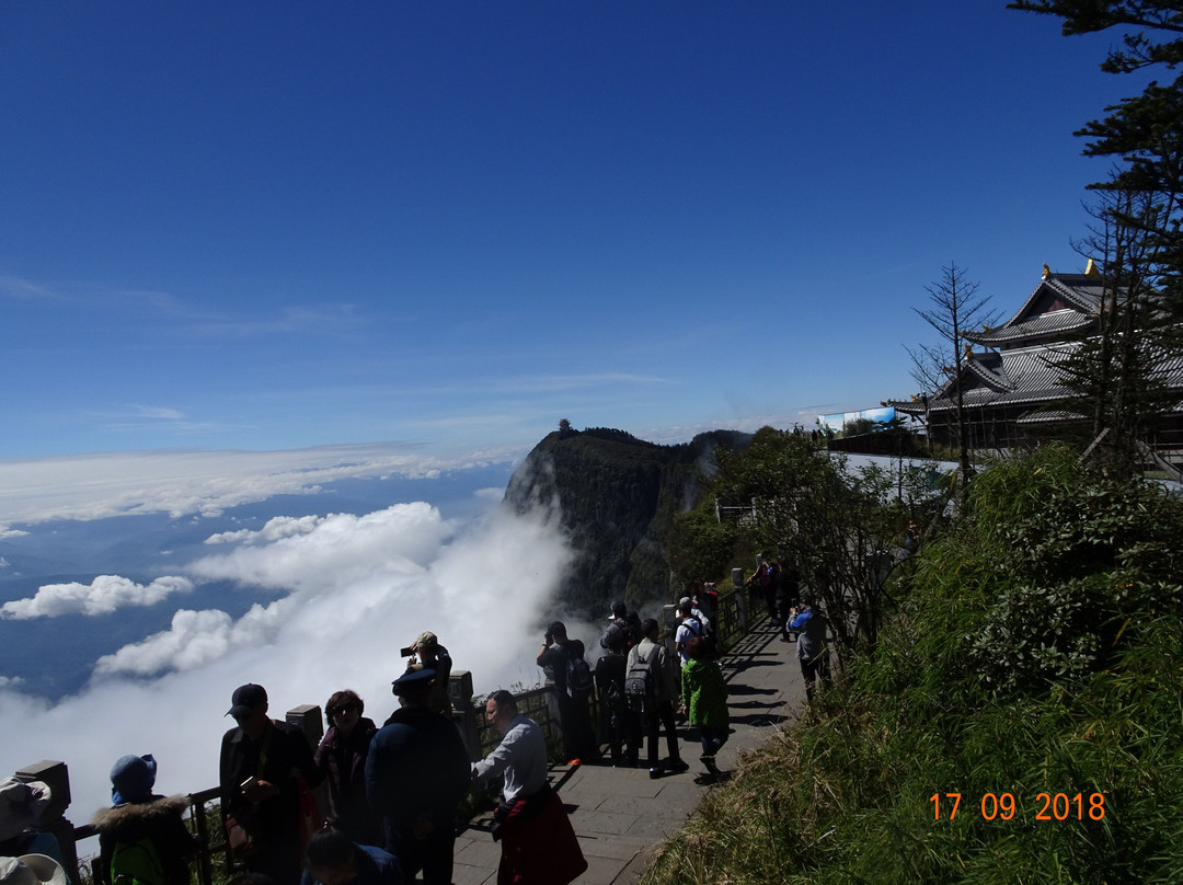 峨眉山旅游攻略图片