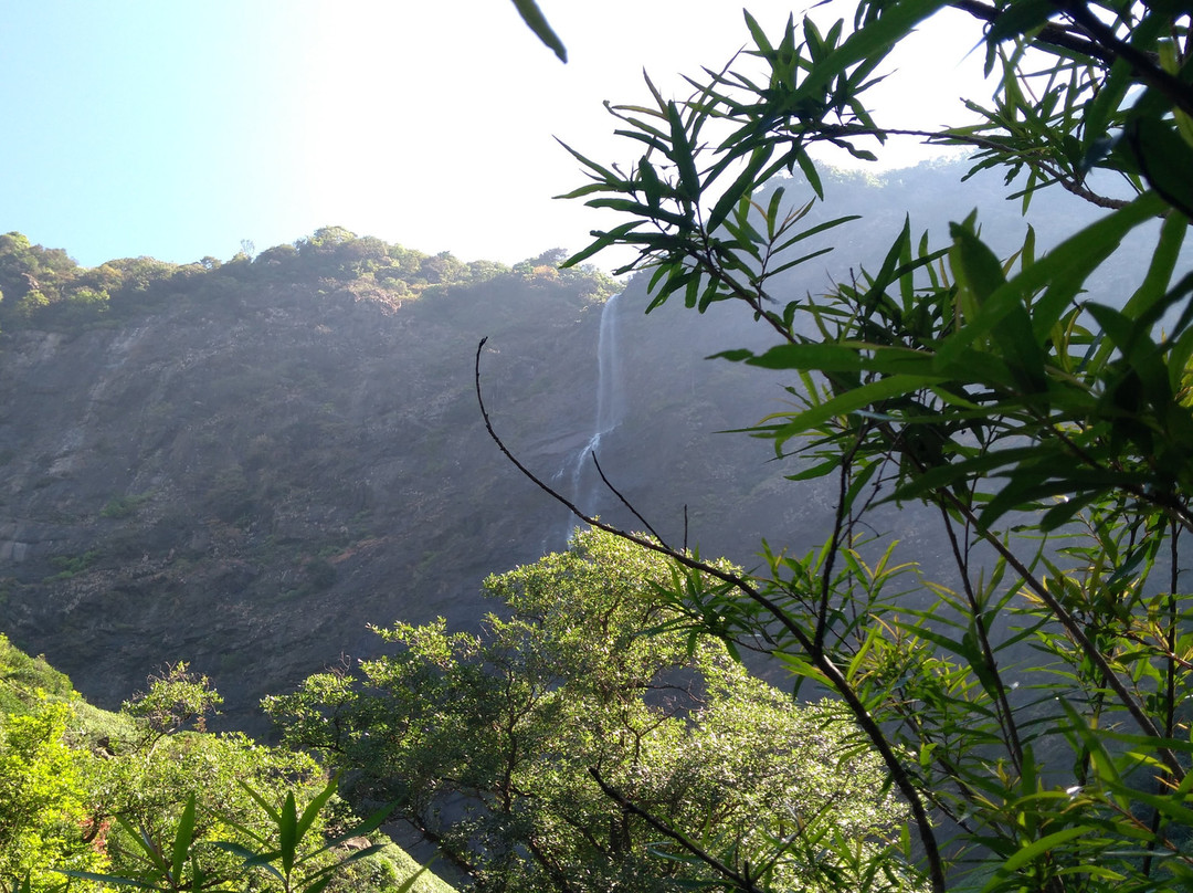 Kudumari Falls景点图片