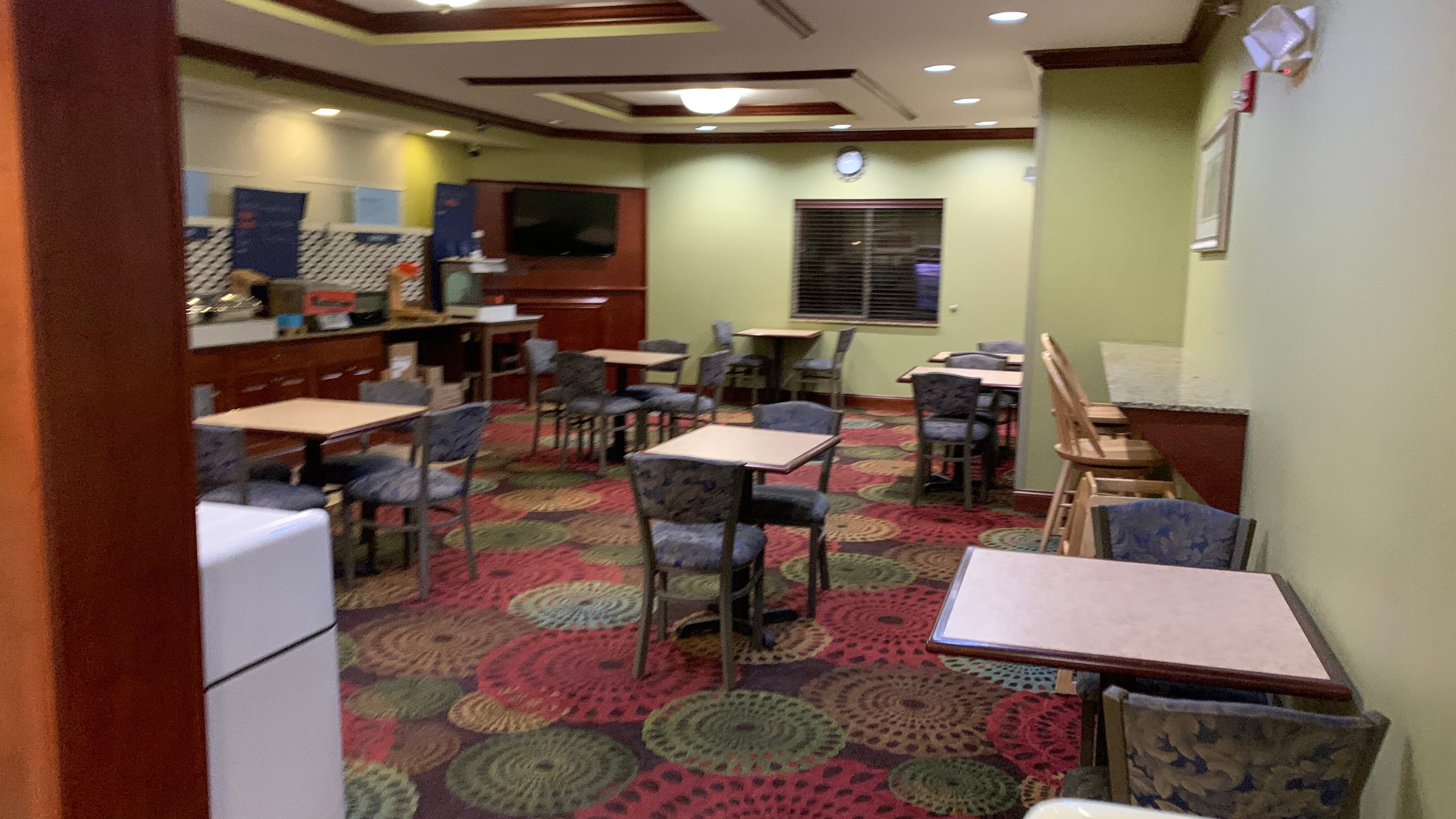 Holiday Inn Express Jamestown, an IHG hotel-餐饮