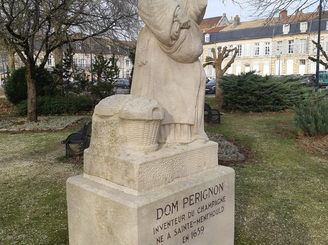 Statue de Dom Pérignon景点图片