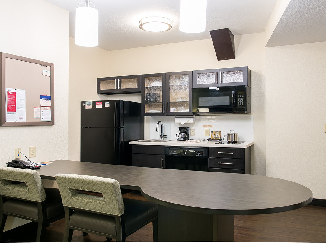 Candlewood Suites Bay City By IHG主图