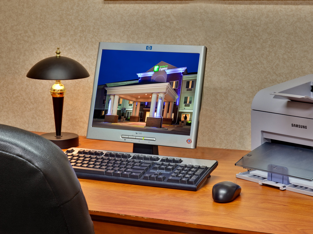 Holiday Inn Express & Suites Vermillion By IHG主图