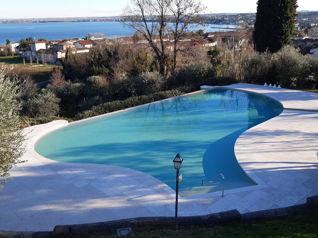 Castello Belvedere Apartments主图