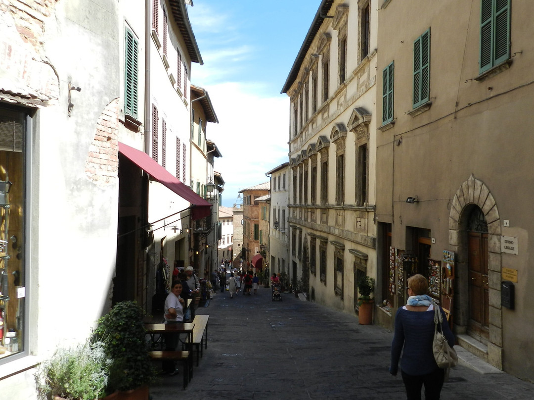 Torre del Pulcinella-蒙特普尔恰诺必去景点