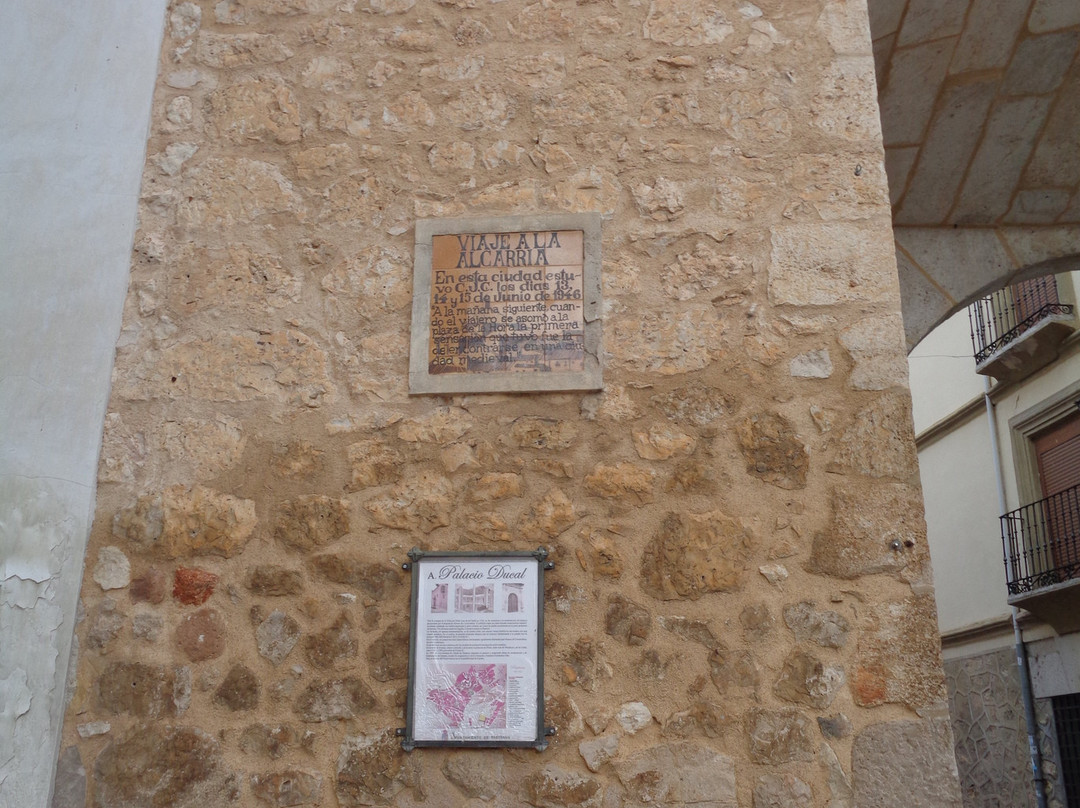 Plaza de la Hora-Pastrana必去景点