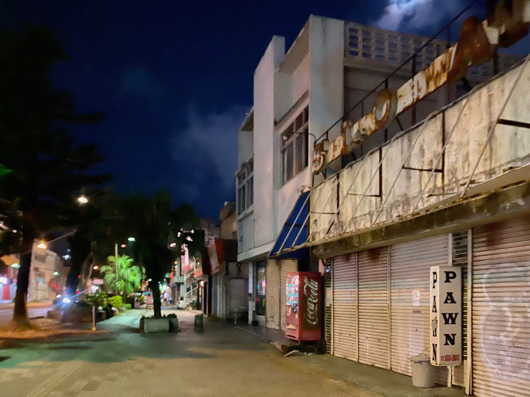 Koza Gate Street-冲绳市必去景点