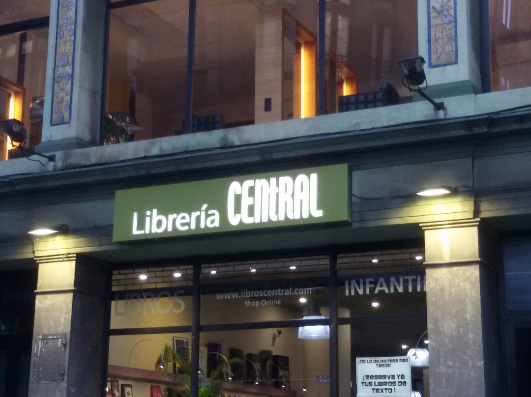 Libreria Central Gijon-希洪必去景点