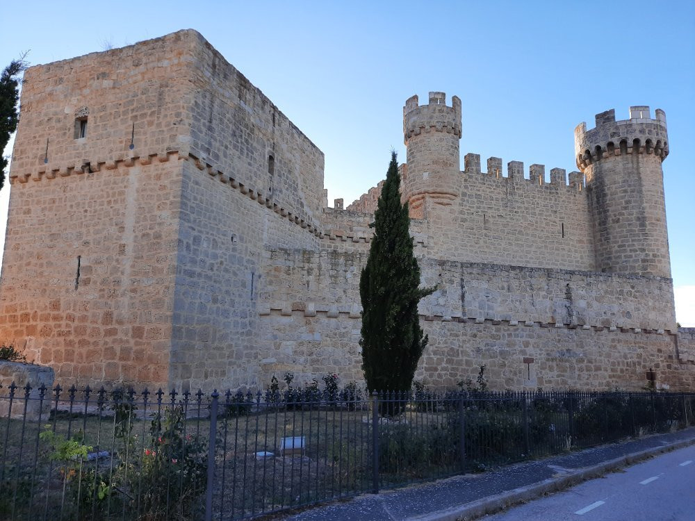 Castle of Olmillos de Sasamón景点图片