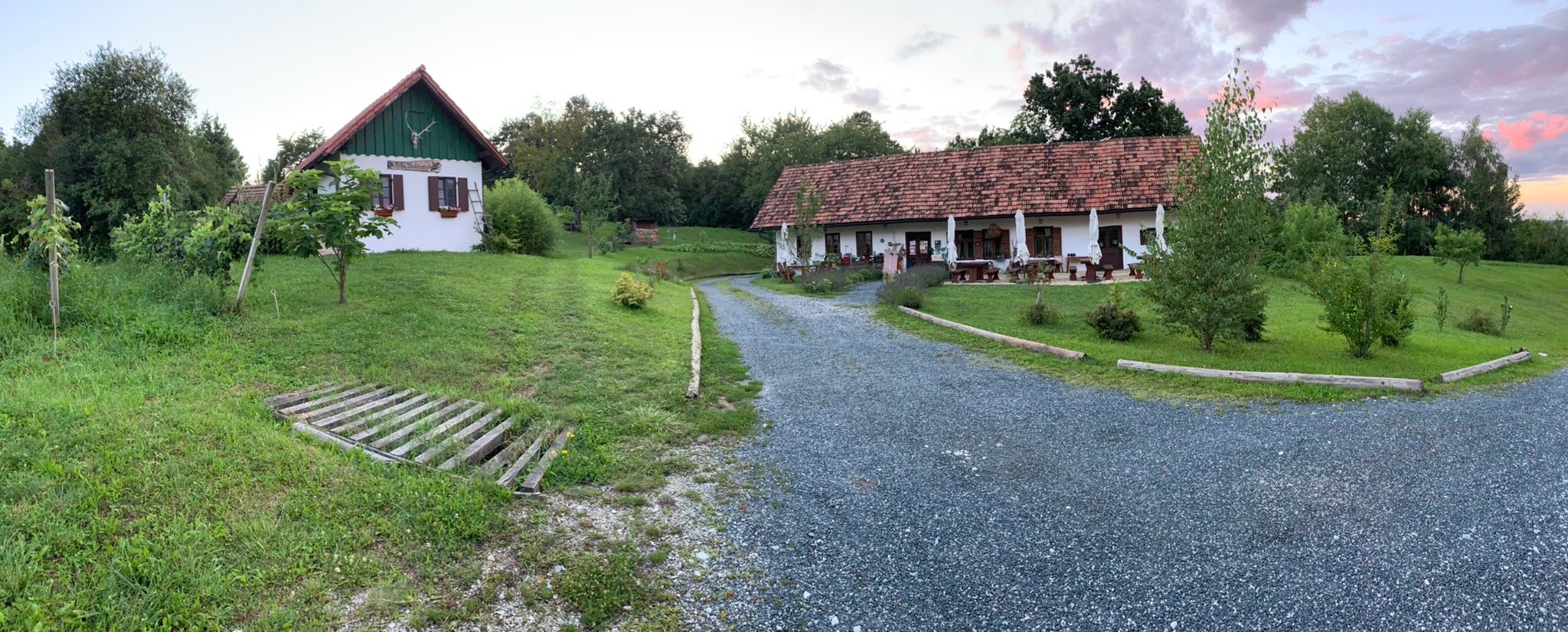 Weinek's Kellerstockl U. Lodge-官方