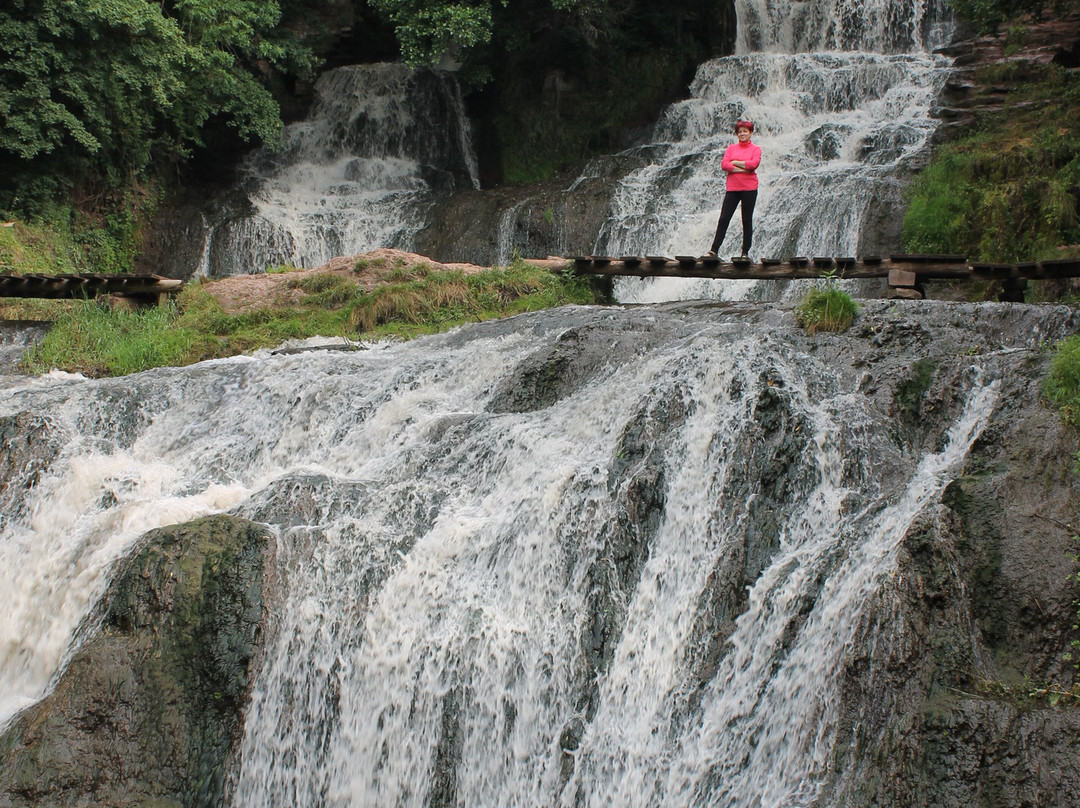 Dzurinskiy Waterfall-Nyrkiv必去景点