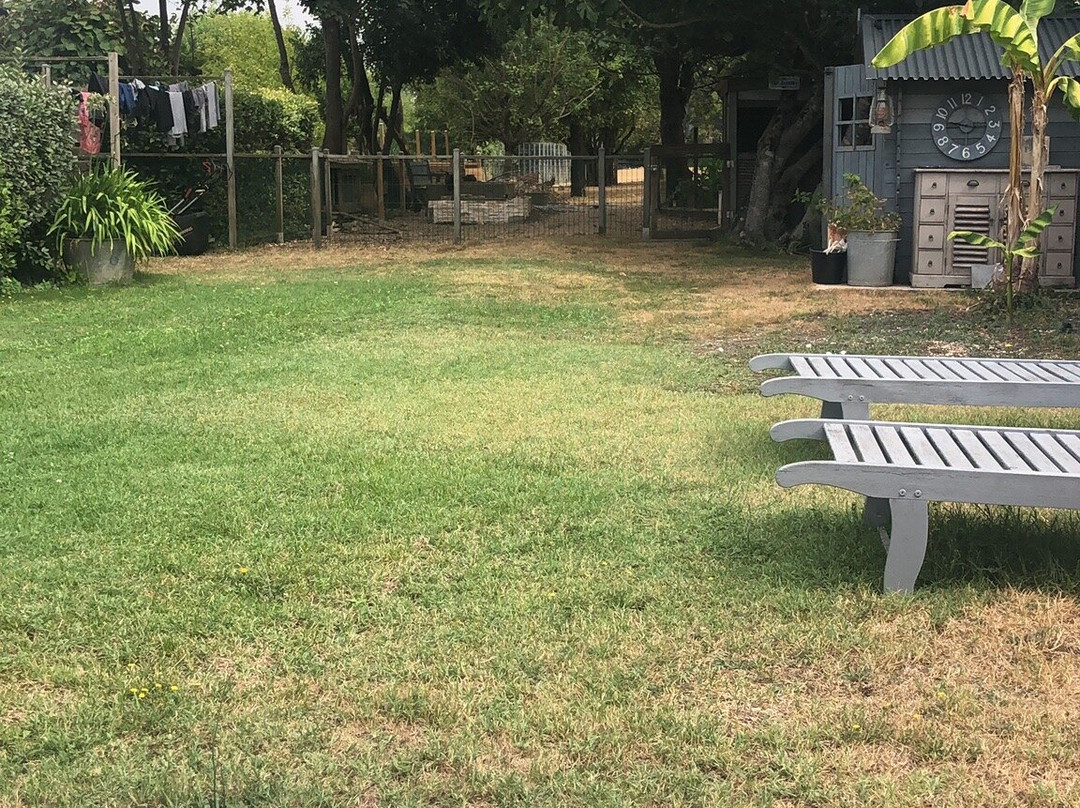 Les Persiennes主图