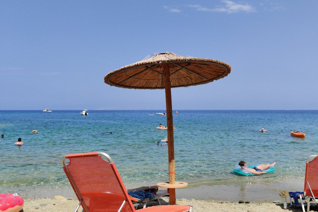 Mononaftis Beach-阿希亚贝拉希亚必去景点