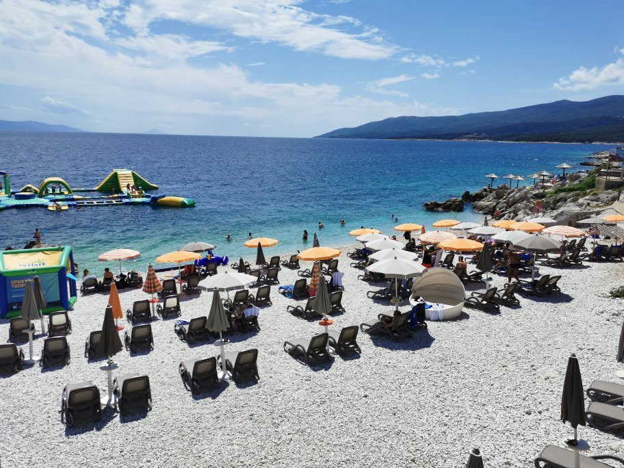 Girandella Beach-拉巴克必去景点