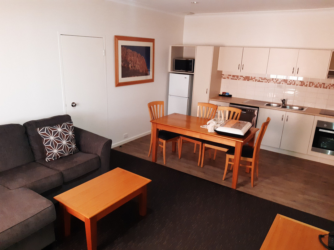 Karratha Central Apartments主图