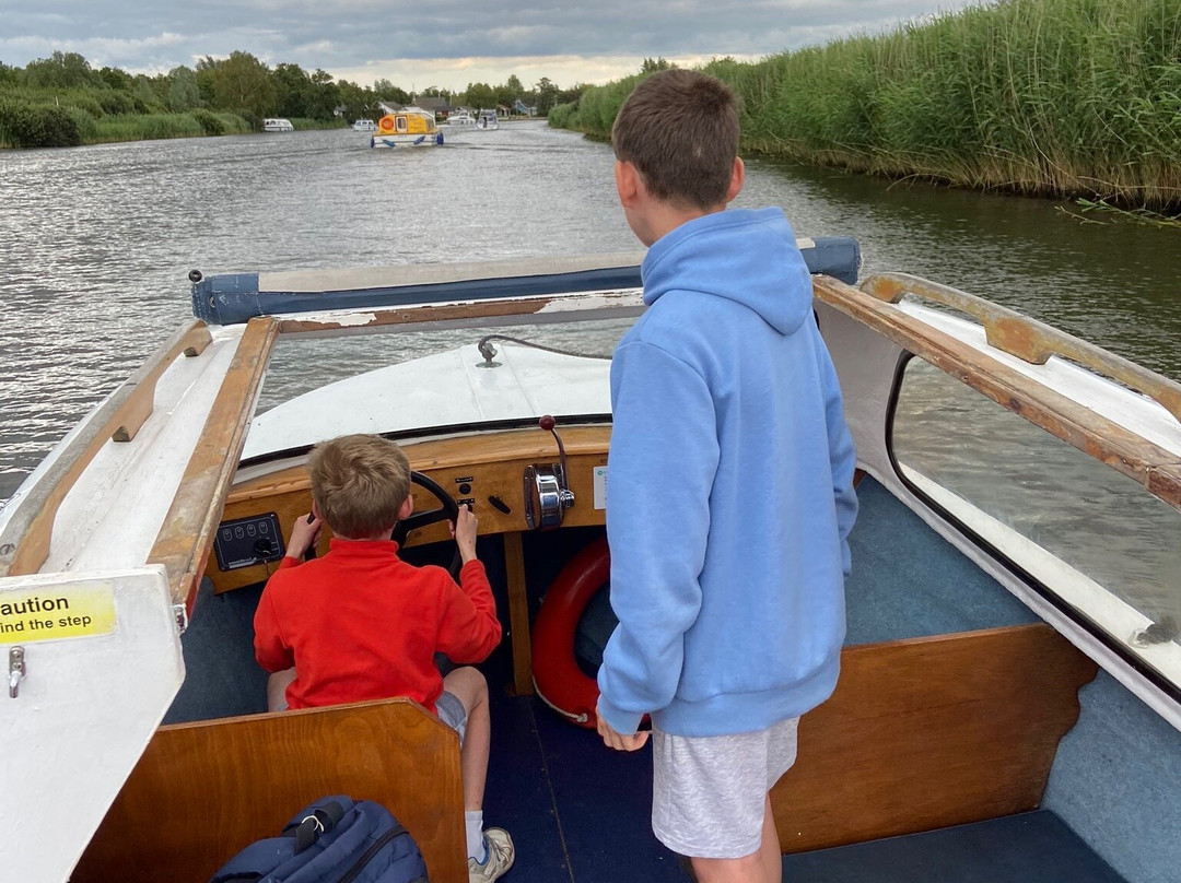 Wroxham Boat Hire景点图片