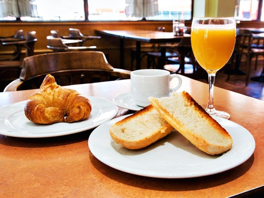 阿尔卡里雅酒店主图