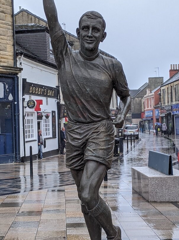 Bobby Lennox's Statue景点图片