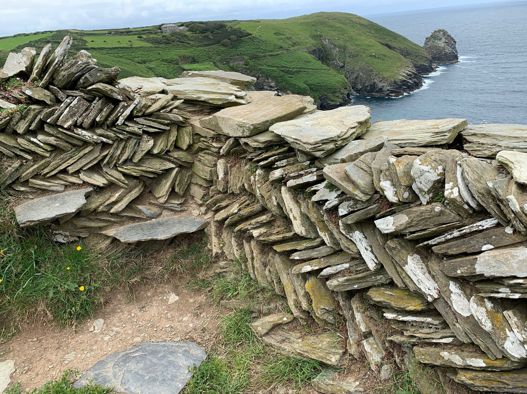 The Old Parsonage主图