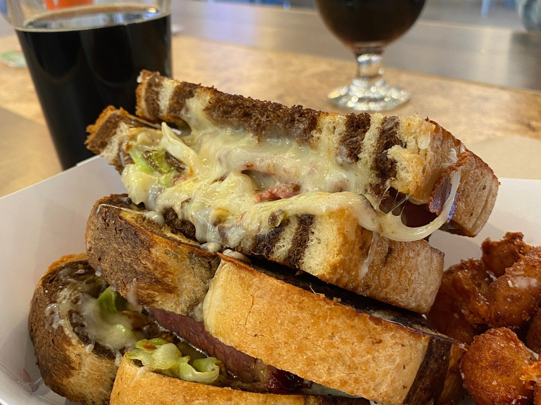 300 Suns Brewing-朗蒙特必去景点