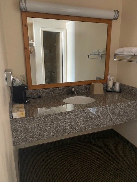 Best Western Lee's Motor Inn-浴室