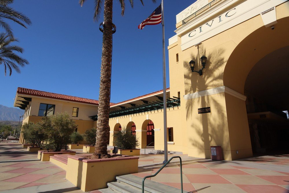 Civic Center Park-棕榈沙漠必去景点