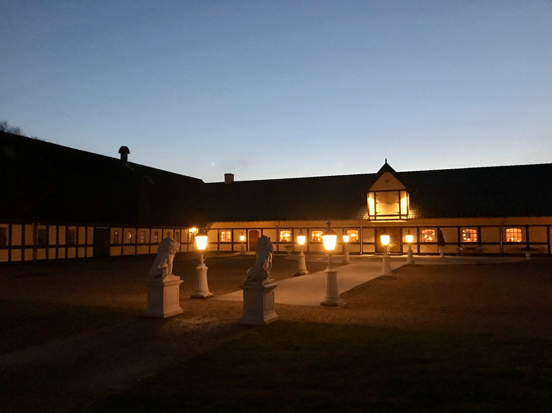 Skrobelev Gods Manor House主图