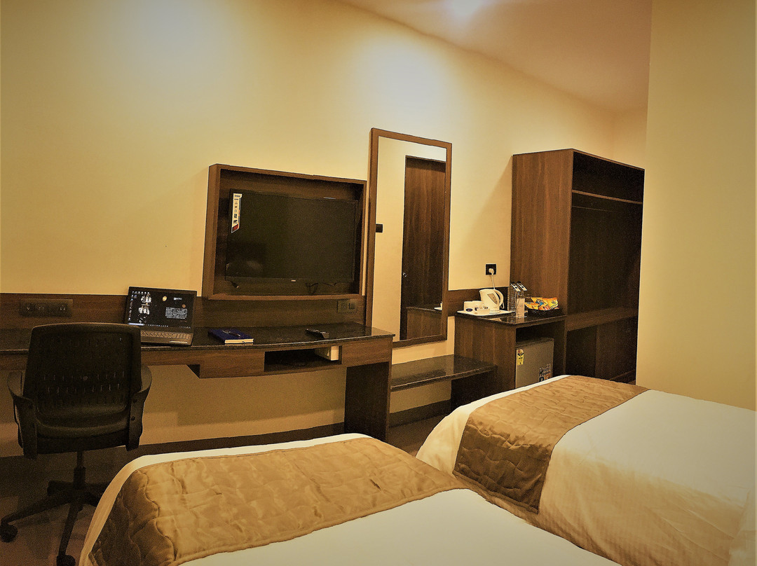 GenX Surat By 1589 Hotels主图