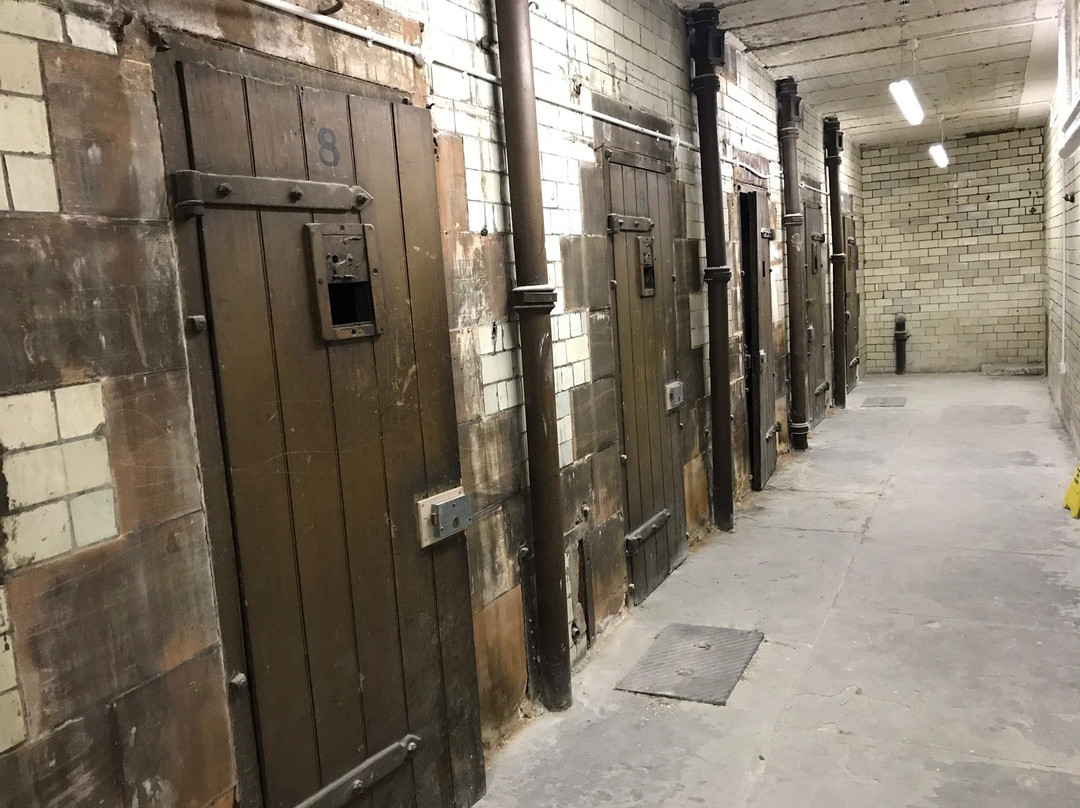 Ayr Town Hall Cells-艾尔必去景点