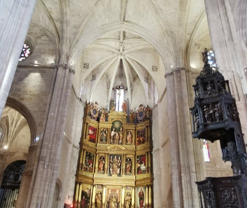 Iglesia de Santa Maria-杜罗河畔阿兰达必去景点