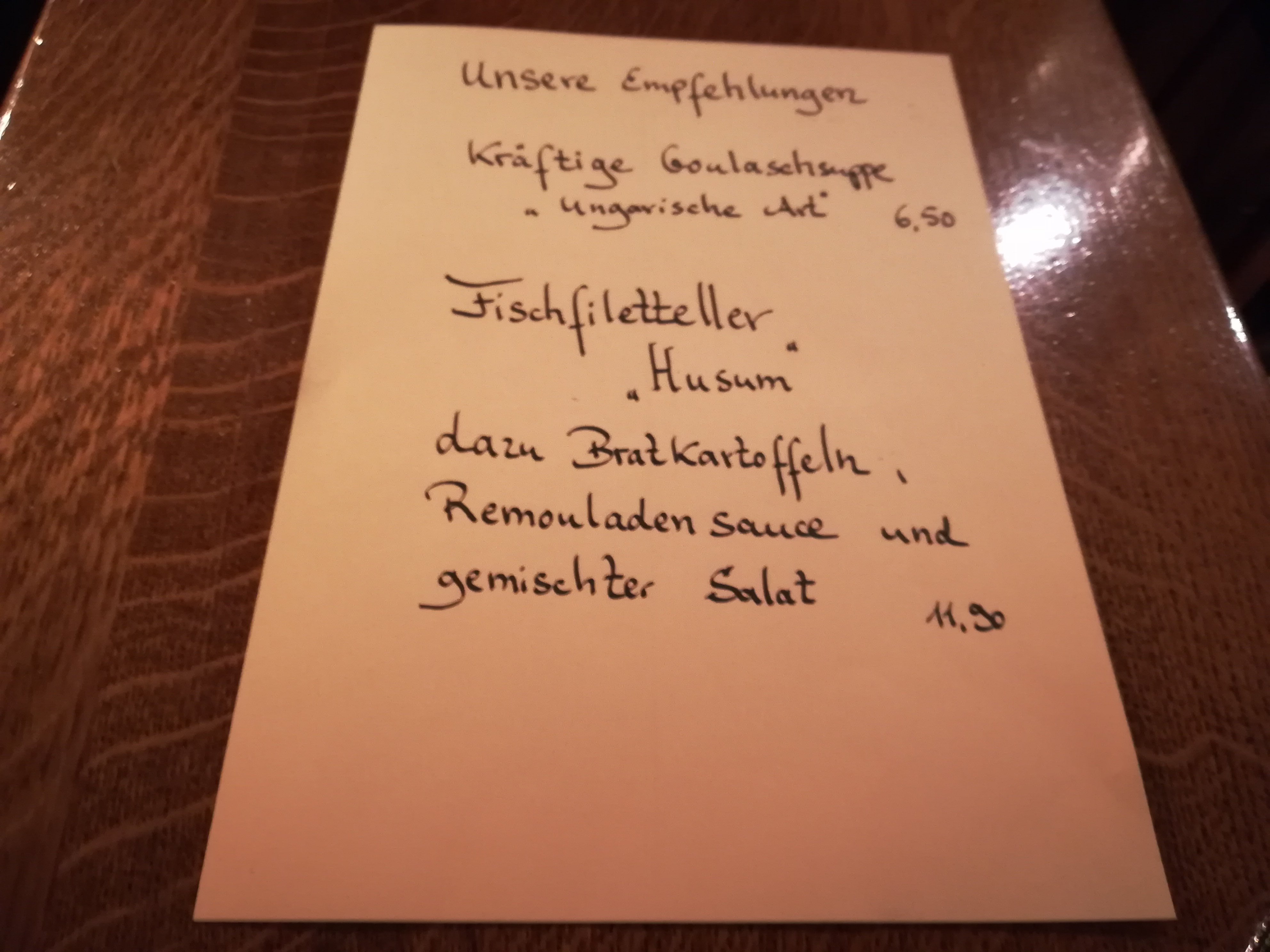 斯塔德特卡塞尔酒店-餐饮