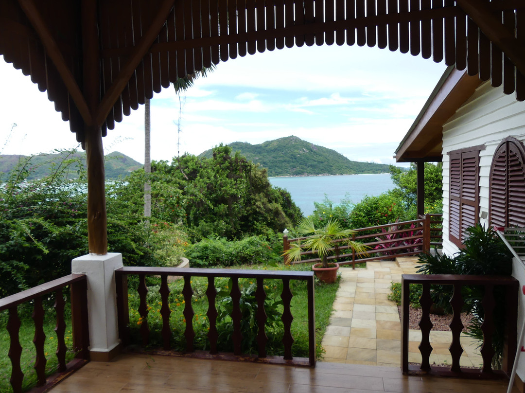 Le Grand Bleu Villas主图