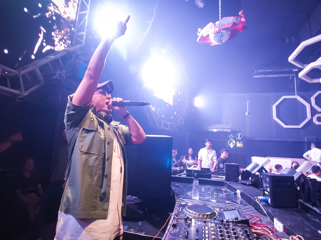 OQTAGON- 曼达维必去景点